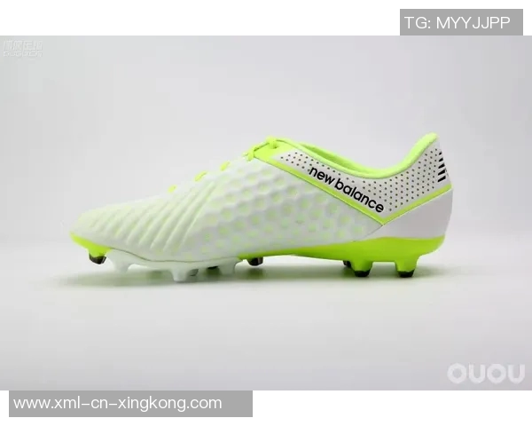 探索足球鞋长钉设计与性能的完美结合,提升你的场上表现与舒适度